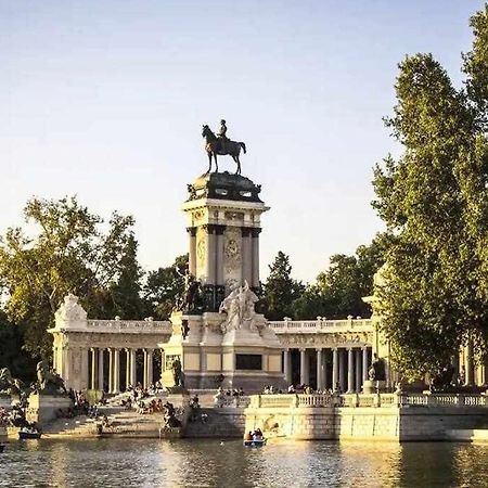 Apartamento IV Alcalaretiro Ideal Parejas 马德里 外观 照片