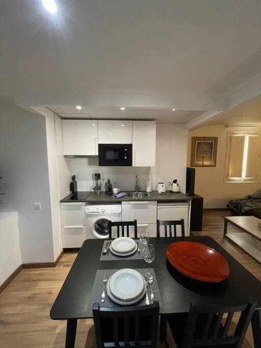 Apartamento IV Alcalaretiro Ideal Parejas 马德里 外观 照片