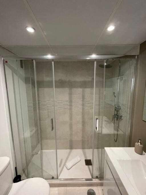 Apartamento IV Alcalaretiro Ideal Parejas 马德里 外观 照片